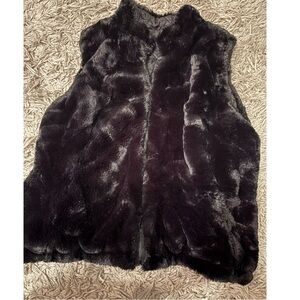 Beautiful YKK Women's Black Reversible Faux Fur Vest